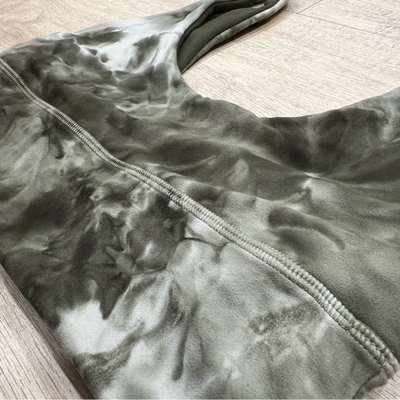 lululemon Align Reversible Bra in great condition - Picture 5 of 7